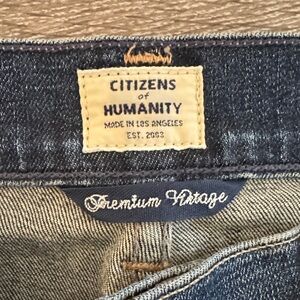 Women’s Citizens of Humanity Jeans
Emerson Slim Boyfriend size 28